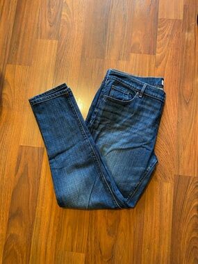 LOFT Relaxed Skinny Jeans in Distressed Dark Blue Wash, Women’s Size 32